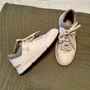 On Cloud THE ROGER Advantage